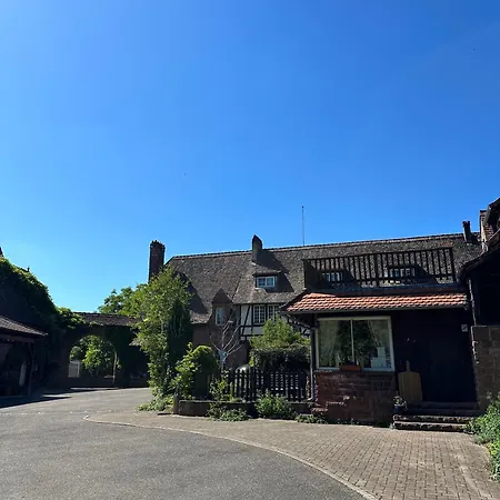 Ferme Mellon Bed & Breakfast 3*